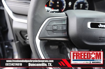 2027 Jeep Grand Cherokee Laredo Altitude