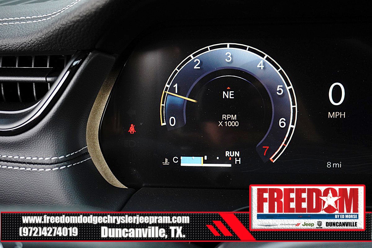 2027 Jeep Grand Cherokee Laredo Altitude