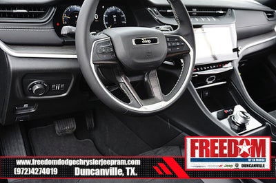 2026 Jeep Grand Cherokee Laredo