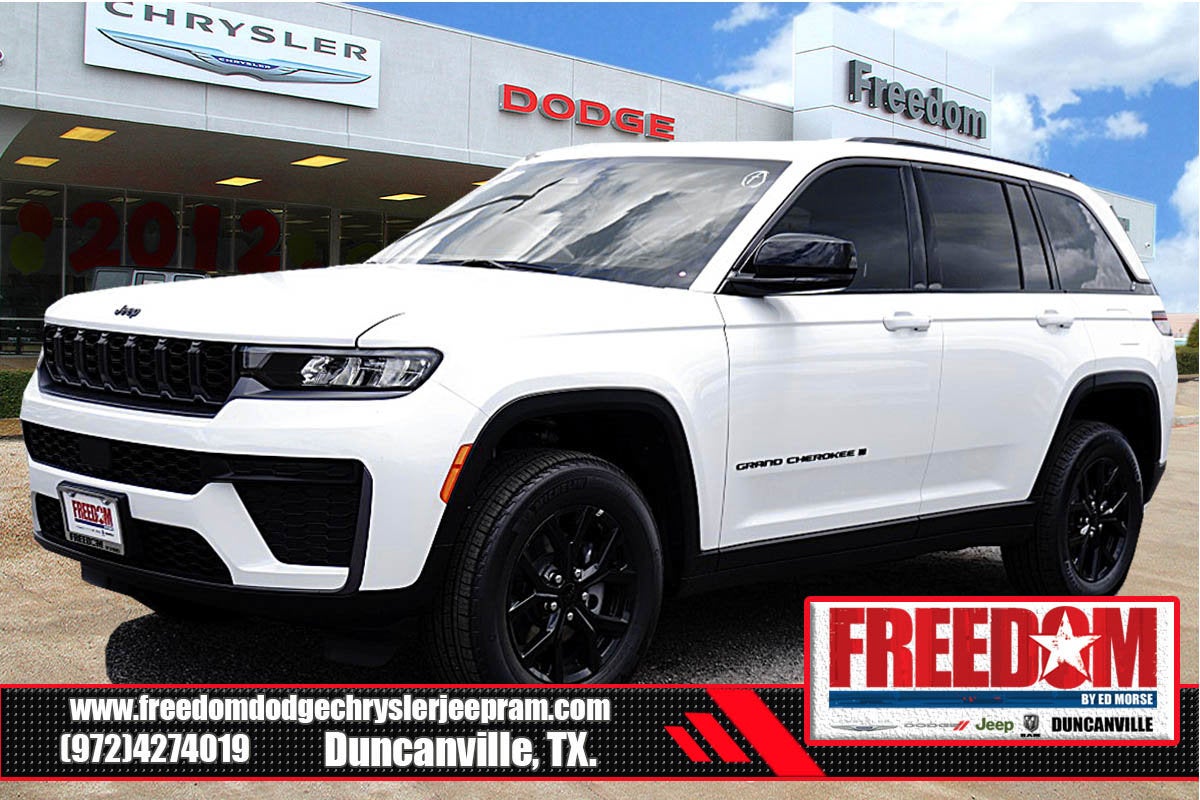 2026 Jeep Grand Cherokee Laredo Altitude