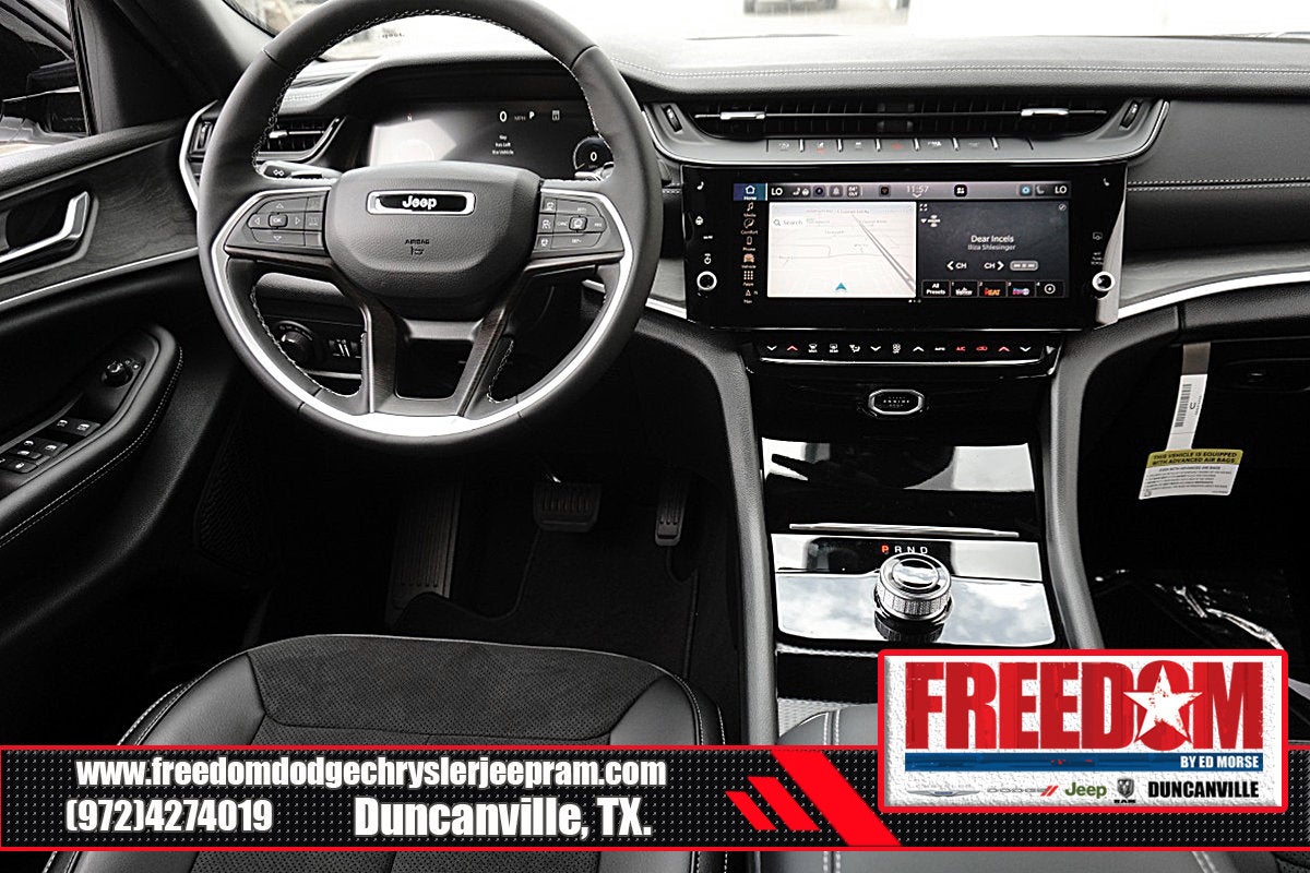 2026 Jeep Grand Cherokee Laredo Altitude