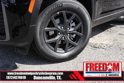 2027 Jeep Grand Cherokee Laredo Altitude