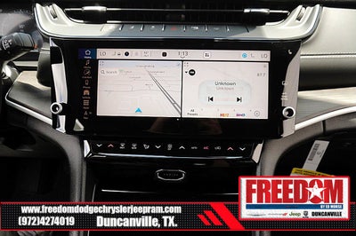 2026 Jeep Grand Cherokee Laredo Altitude