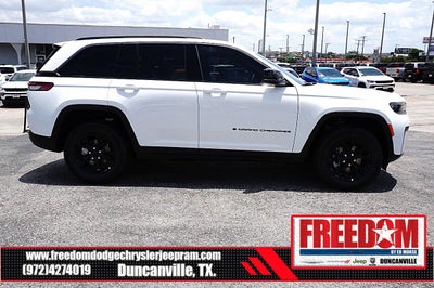 2026 Jeep Grand Cherokee Laredo Altitude