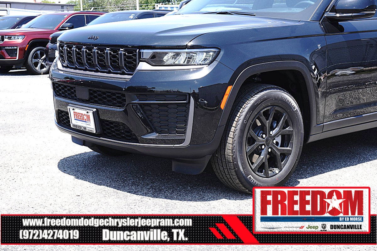 2026 Jeep Grand Cherokee Altitude