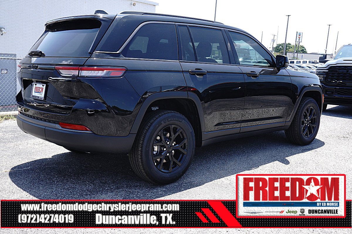 2026 Jeep Grand Cherokee Altitude