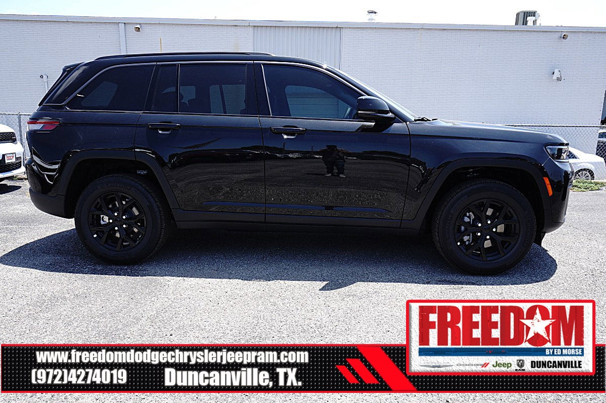 2026 Jeep Grand Cherokee Altitude