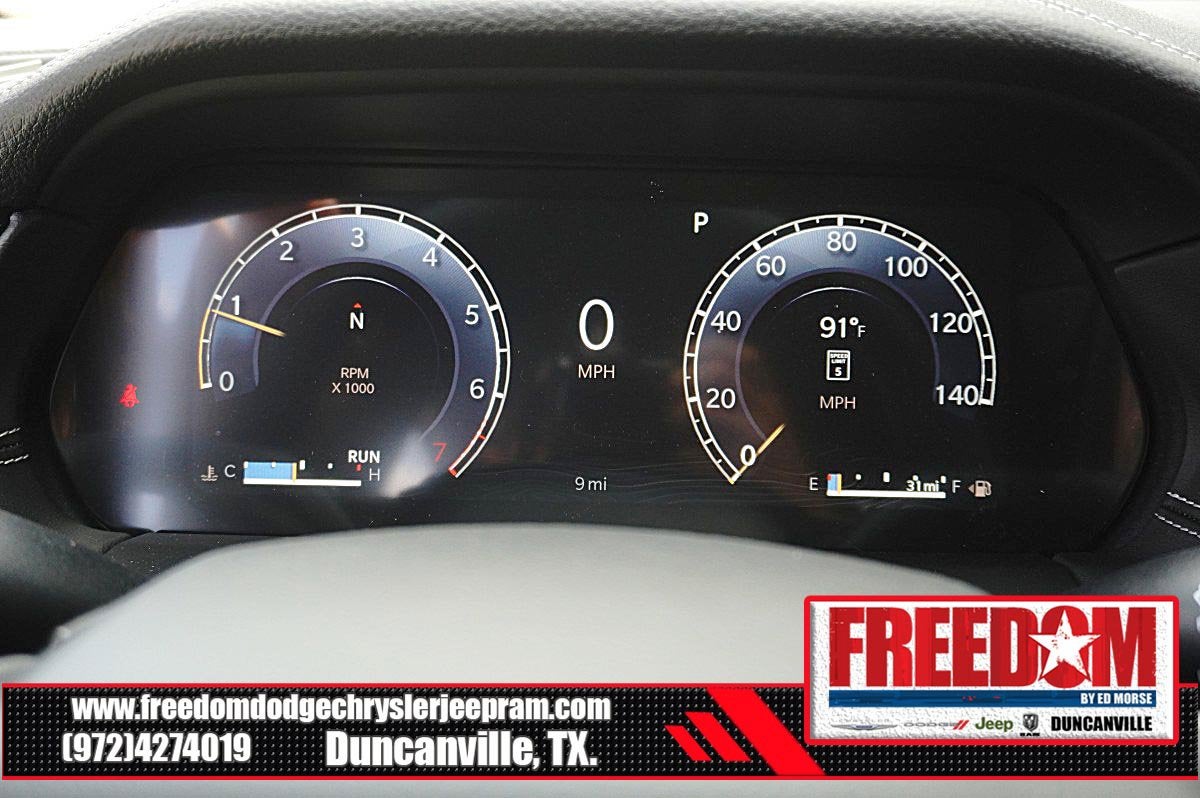 2026 Jeep Grand Cherokee Laredo Altitude