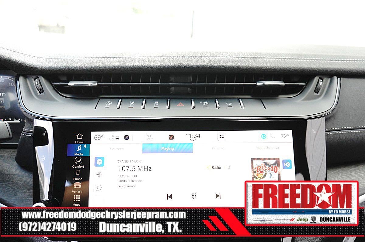 2026 Jeep Grand Cherokee Laredo Altitude