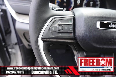 2026 Jeep Grand Cherokee Laredo Altitude