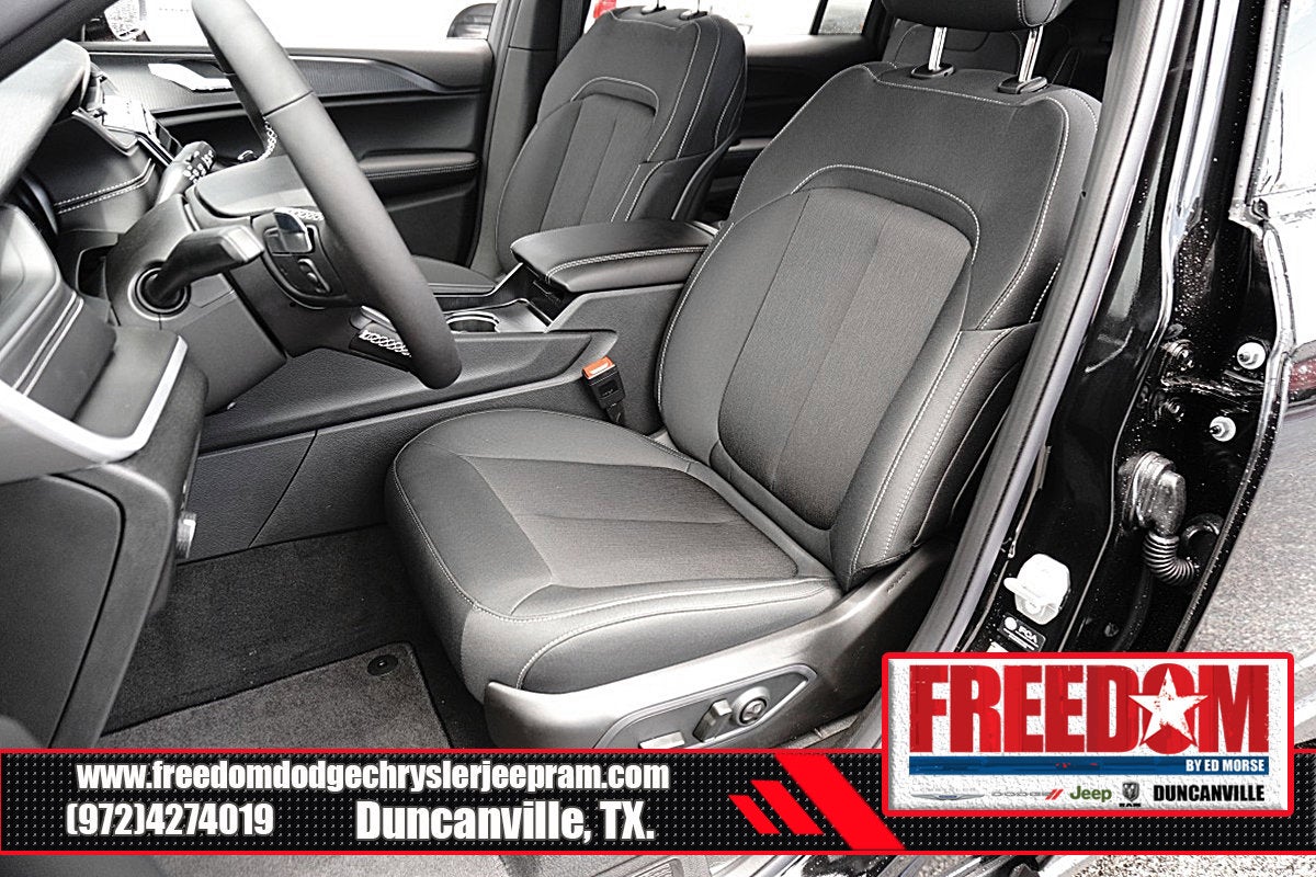 2026 Jeep Grand Cherokee L Laredo