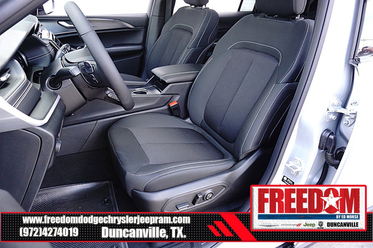 2026 Jeep Grand Cherokee L Laredo