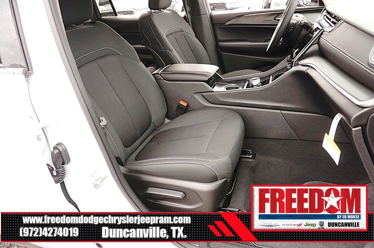 2026 Jeep Grand Cherokee L Laredo