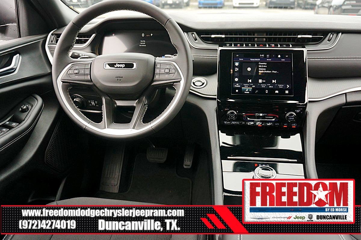 2026 Jeep Grand Cherokee L Laredo
