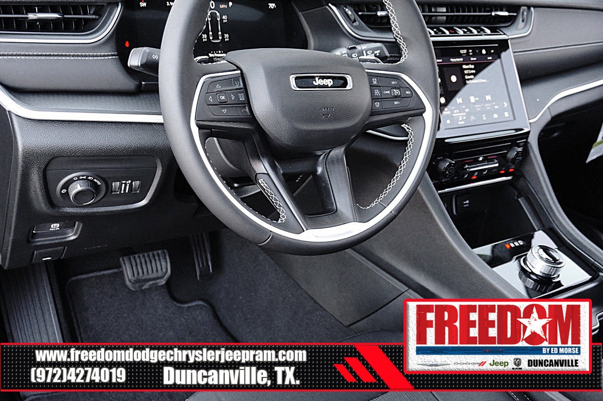 2025 Jeep Grand Cherokee L Laredo