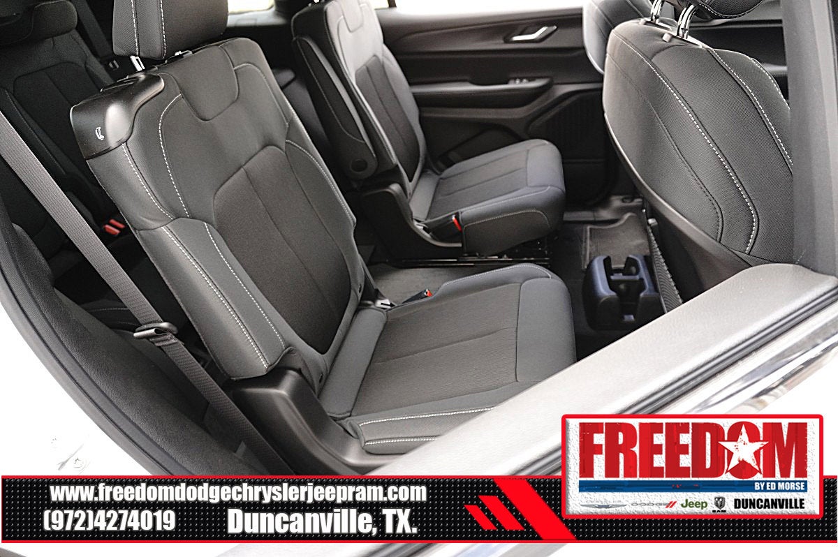 2026 Jeep Grand Cherokee L Laredo