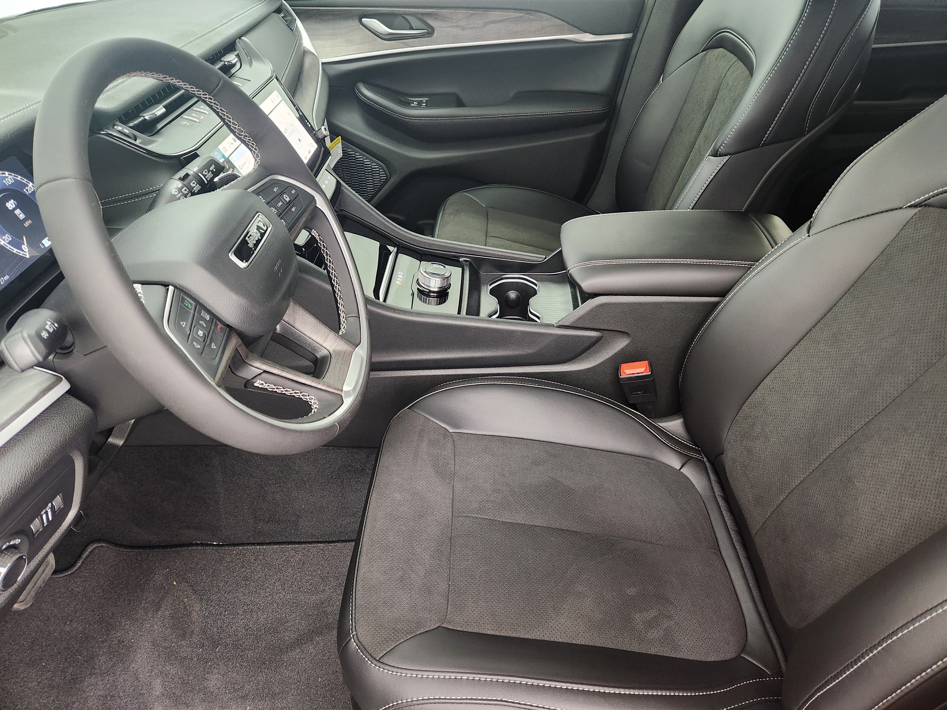 2026 Jeep Grand Cherokee L Altitude
