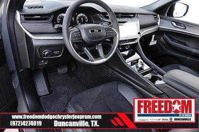 2027 Jeep Grand Cherokee L Laredo Altitude