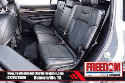 2027 Jeep Grand Cherokee L Laredo Altitude