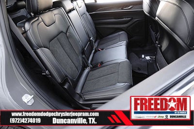 2027 Jeep Grand Cherokee L Laredo Altitude