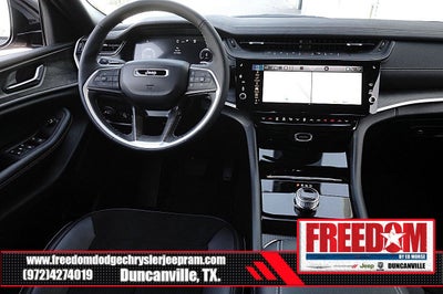 2027 Jeep Grand Cherokee L Laredo Altitude