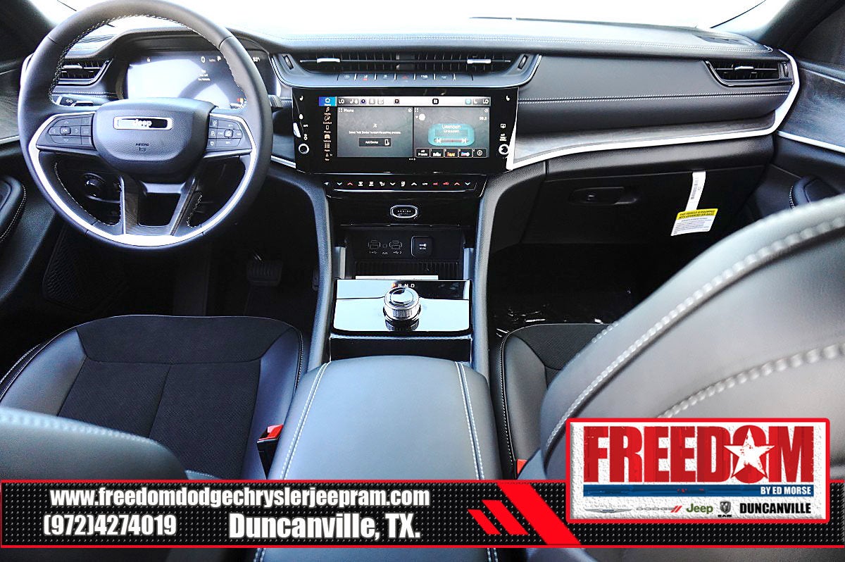 2027 Jeep Grand Cherokee L Laredo Altitude