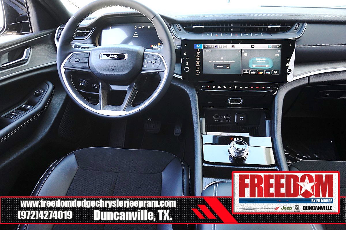 2027 Jeep Grand Cherokee L Laredo Altitude
