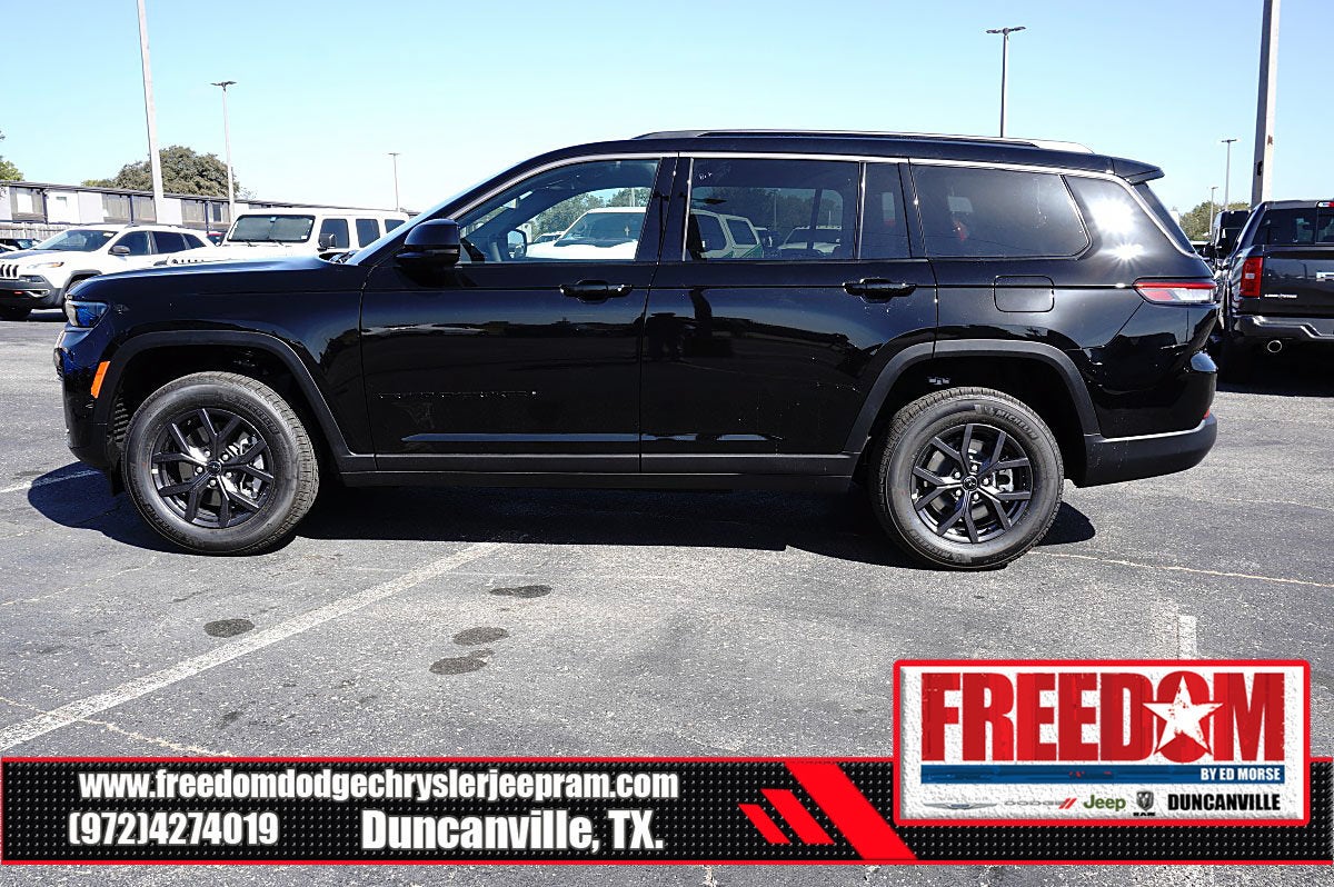 2027 Jeep Grand Cherokee L Laredo Altitude