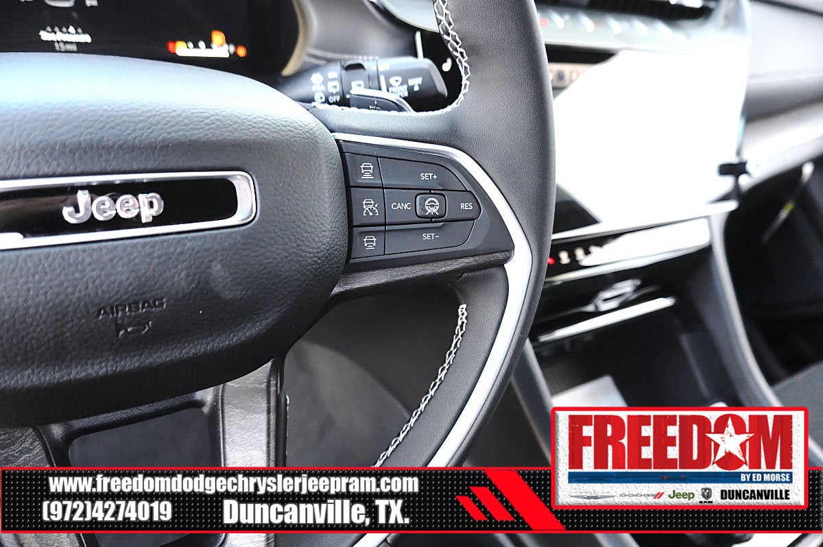 2027 Jeep Grand Cherokee L Laredo Altitude