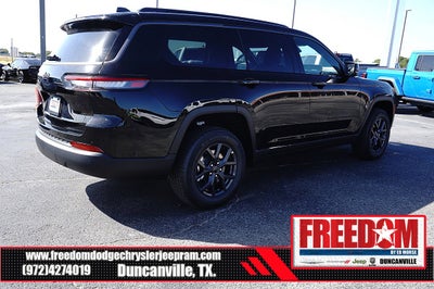2027 Jeep Grand Cherokee L Laredo Altitude