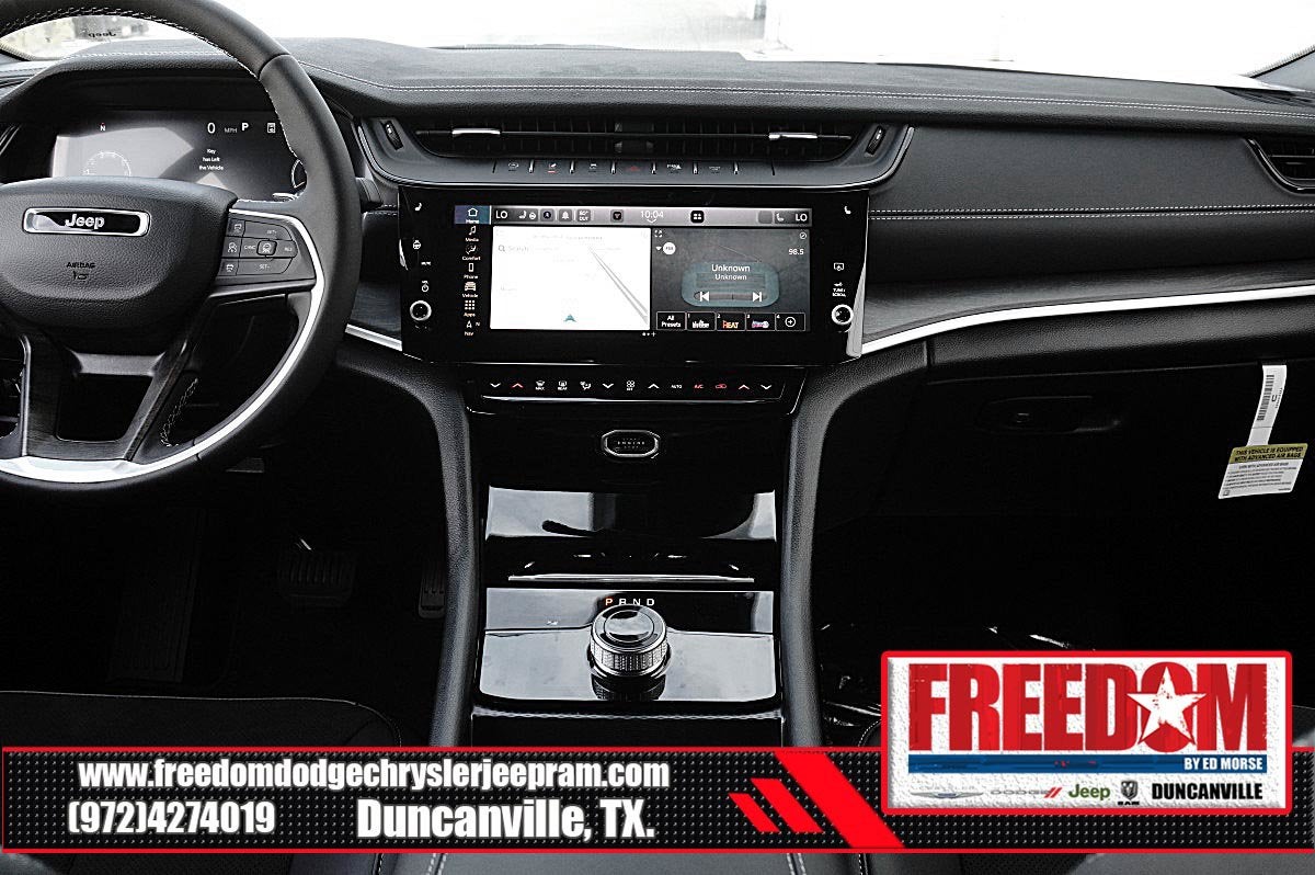 2027 Jeep Grand Cherokee L Laredo Altitude
