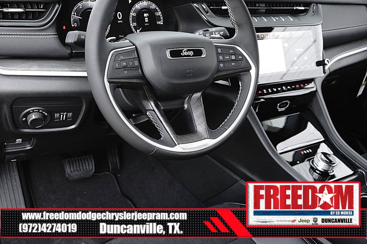 2027 Jeep Grand Cherokee L Laredo Altitude