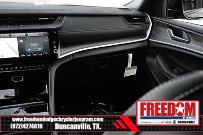2027 Jeep Grand Cherokee L Laredo Altitude