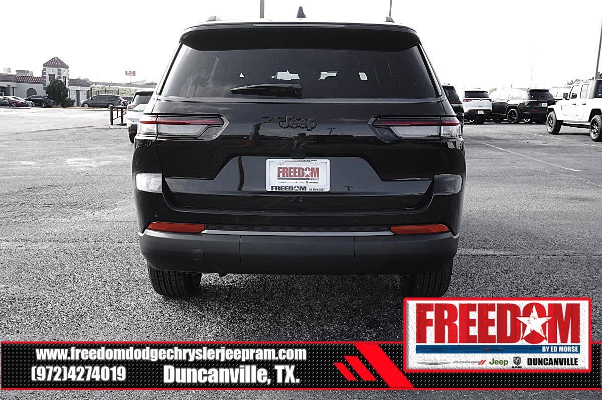 2027 Jeep Grand Cherokee L Laredo Altitude