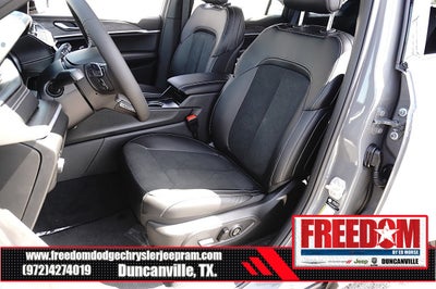 2027 Jeep Grand Cherokee L Laredo Altitude