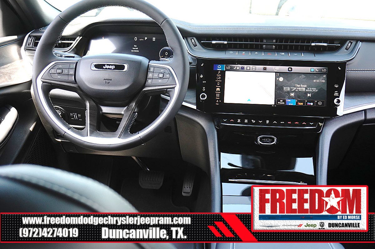 2027 Jeep Grand Cherokee L Laredo Altitude