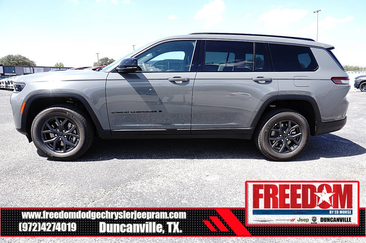 2027 Jeep Grand Cherokee L Laredo Altitude