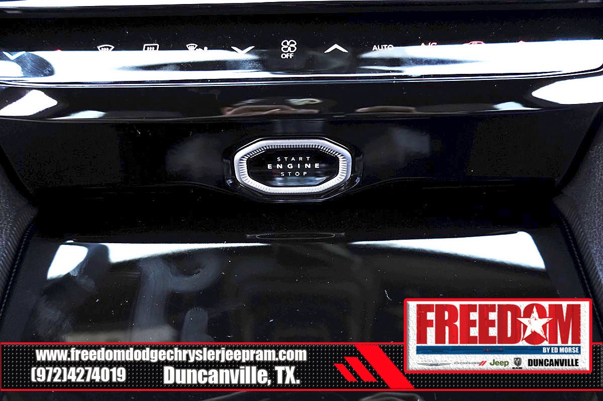 2027 Jeep Grand Cherokee L Laredo Altitude