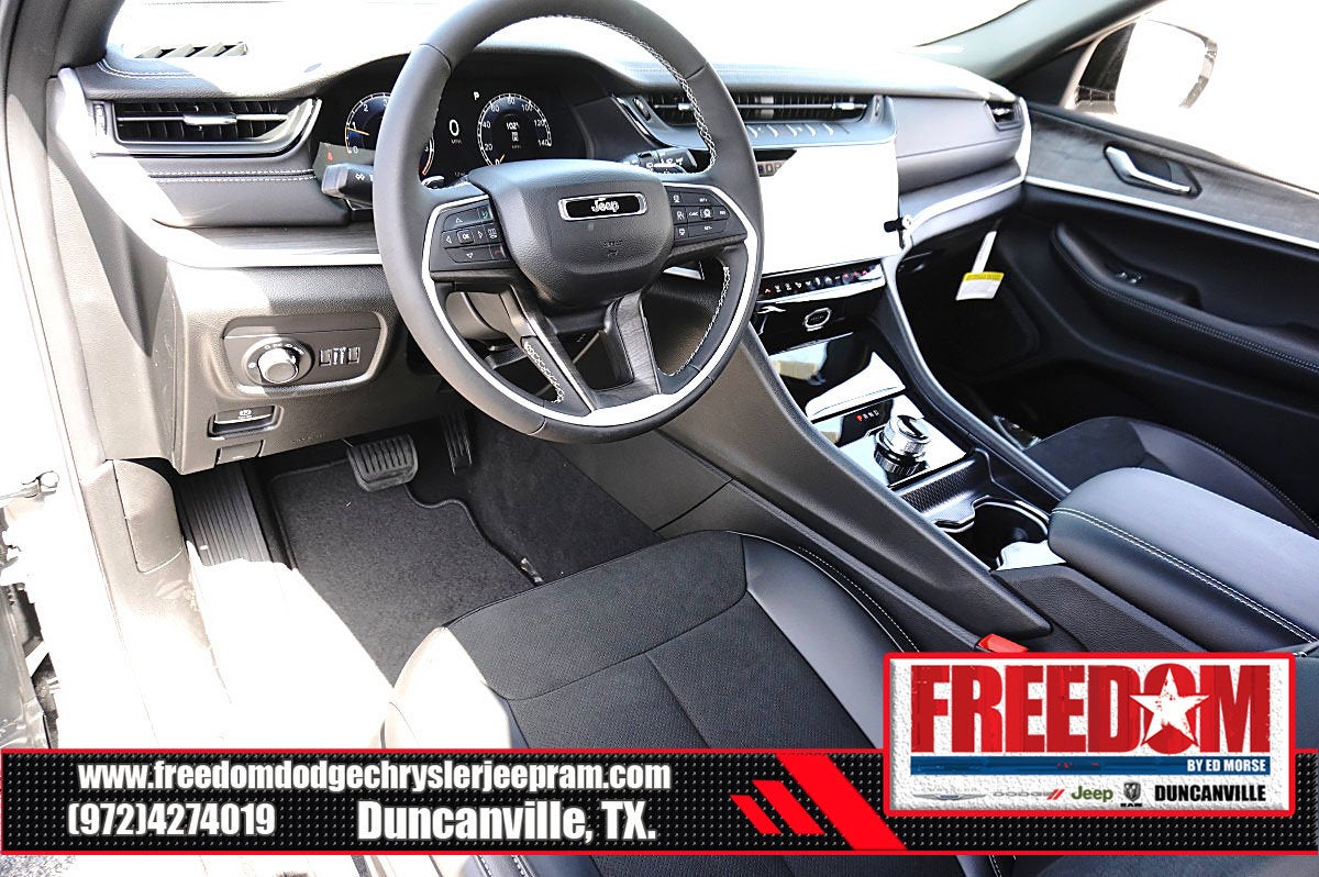 2027 Jeep Grand Cherokee L Laredo Altitude