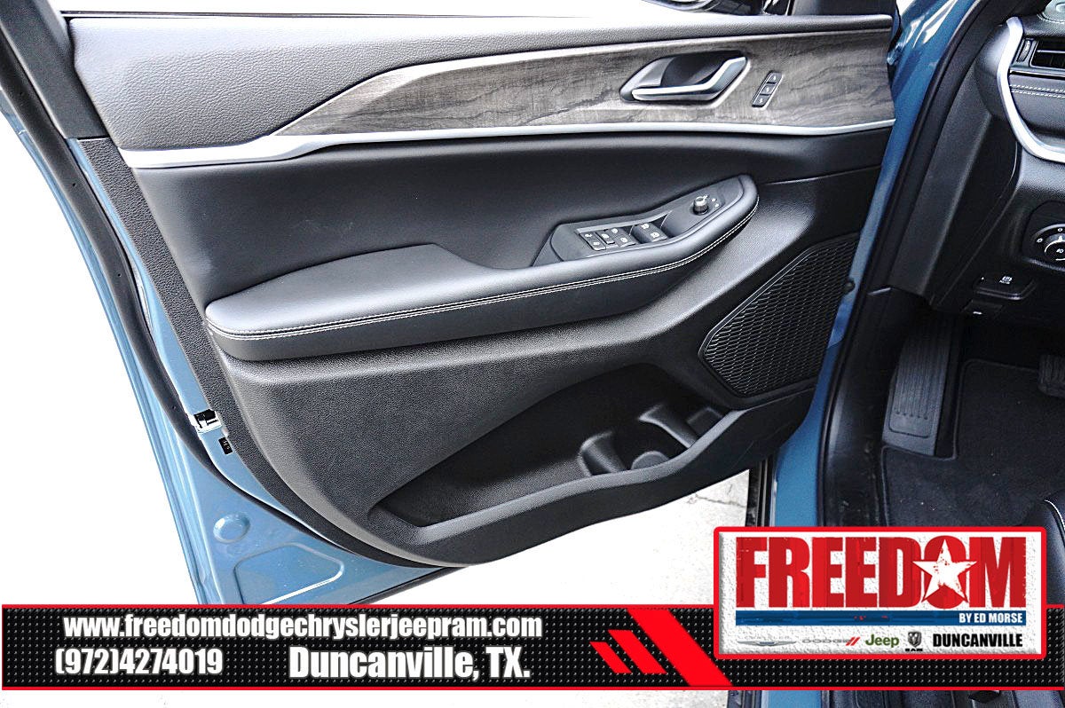 2027 Jeep Grand Cherokee L Limited