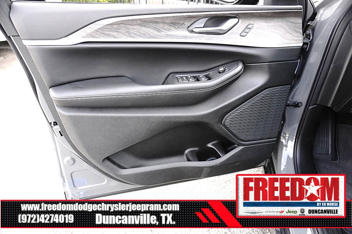 2027 Jeep Grand Cherokee L Limited