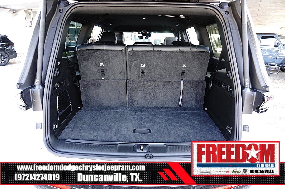 2026 Jeep Grand Wagoneer 4x2