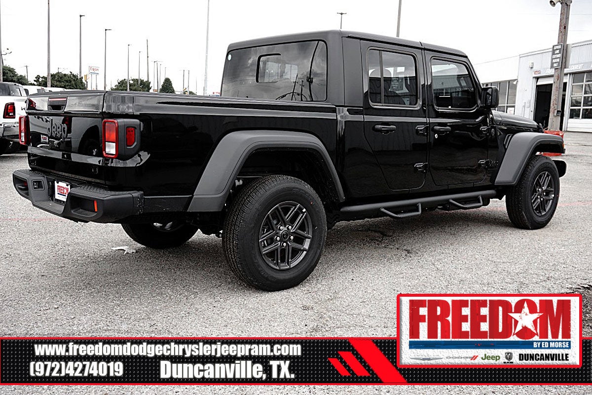 2026 Jeep Gladiator Sport