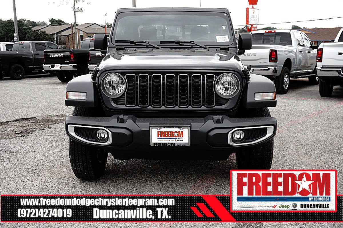 2026 Jeep Gladiator Sport