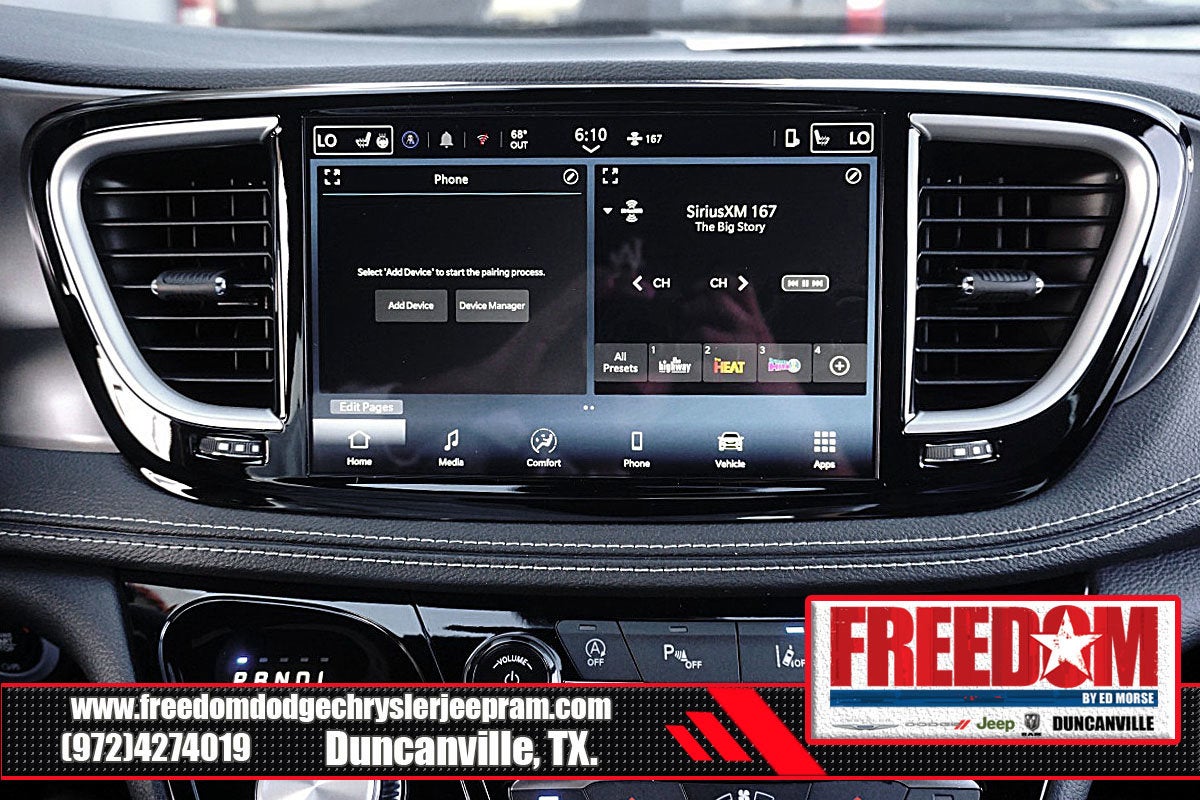 2026 Chrysler Pacifica Select