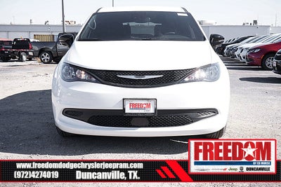 2025 Chrysler Voyager LX