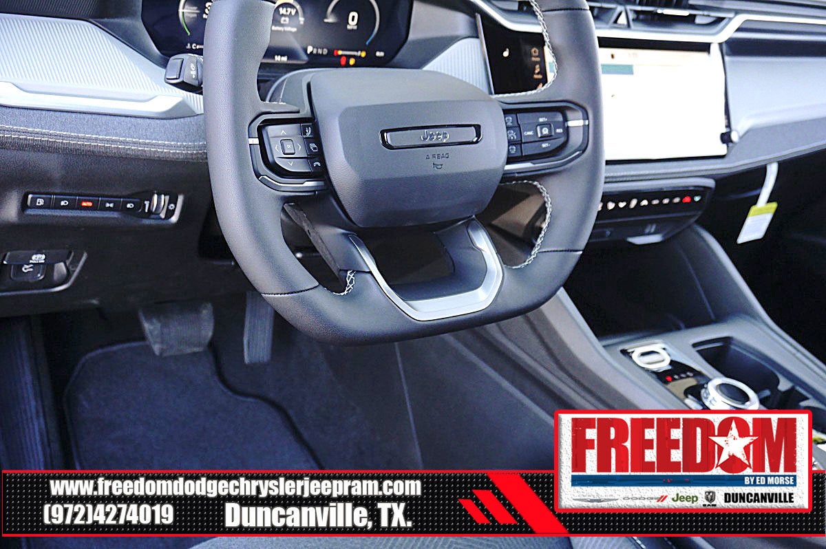 2026 Jeep Cherokee Laredo