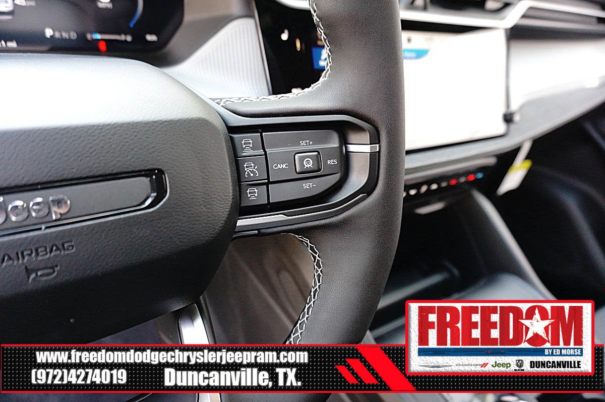 2026 Jeep Cherokee Laredo