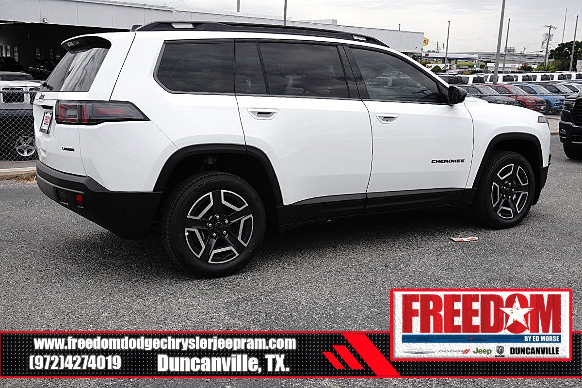 2026 Jeep Cherokee Laredo