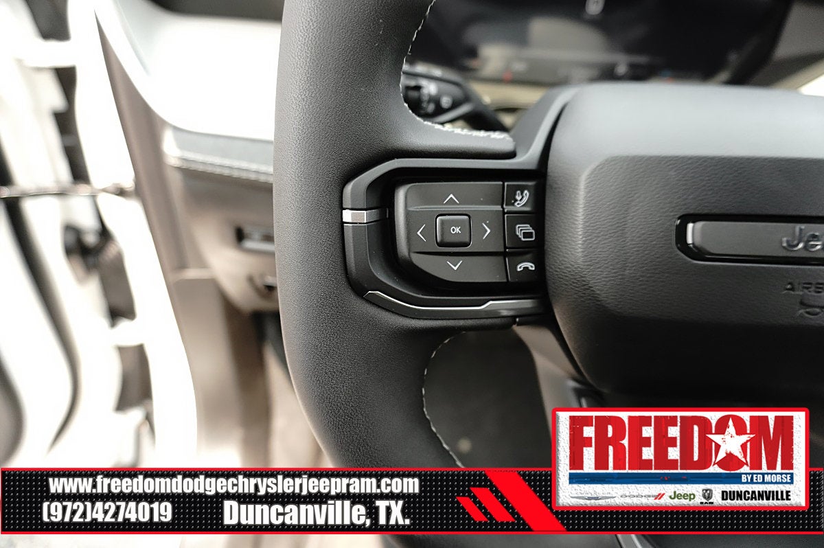 2026 Jeep Cherokee Laredo